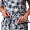 yescrubs-polskie-scrubsy-medyczne-damskie-odziez-medyczna-uniform-dalia-bialo-czarna-krata (17).webp Damskie spodnie medyczne Dalia